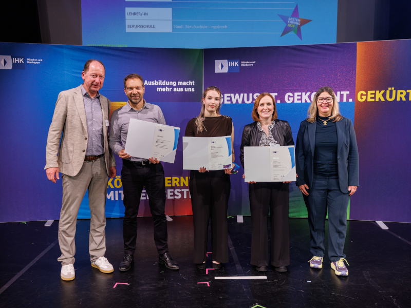 Gesundheitskaufleute bei der IHK Bestenehrung 2025