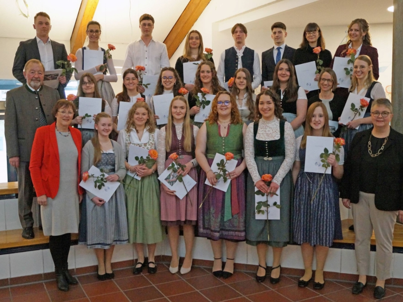 Fotos Preisträger Abschlussfeier Winter 2023/2024