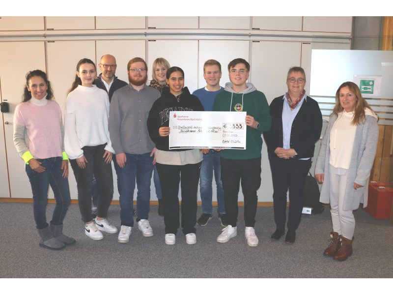 Spendenaktion- Eine liebgewordene Tradition:  3.333 Euro